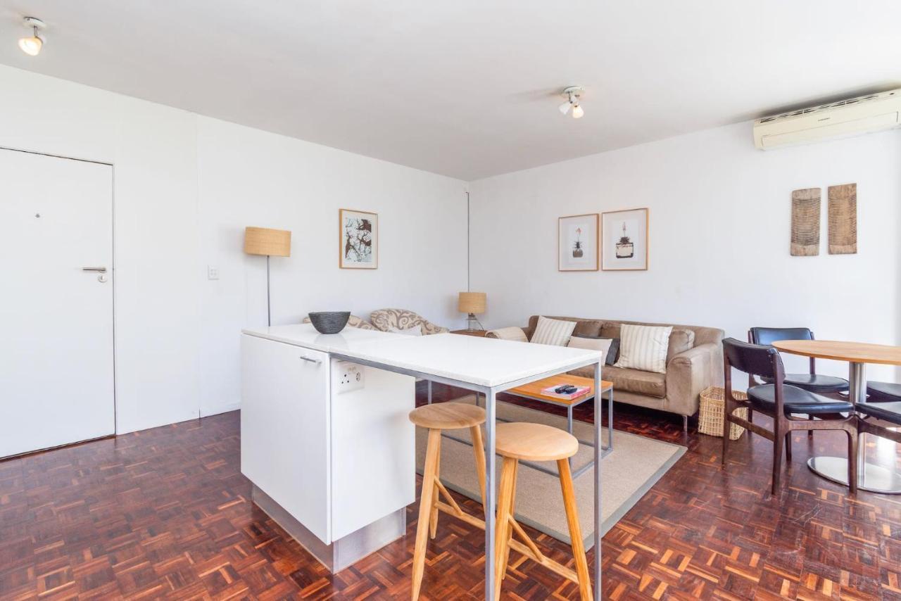 Lovely One Bedroom - * Cape Town