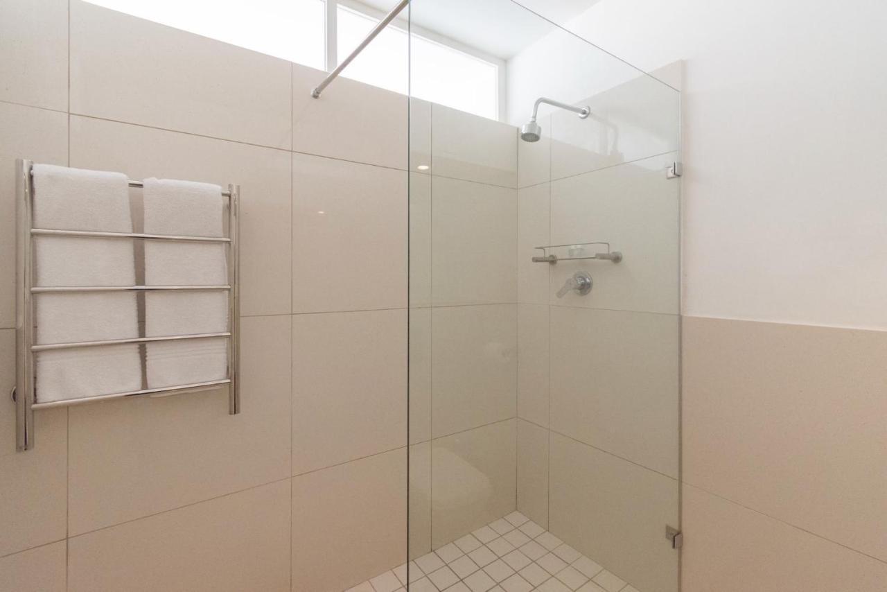Apartment Lovely One Bedroom -